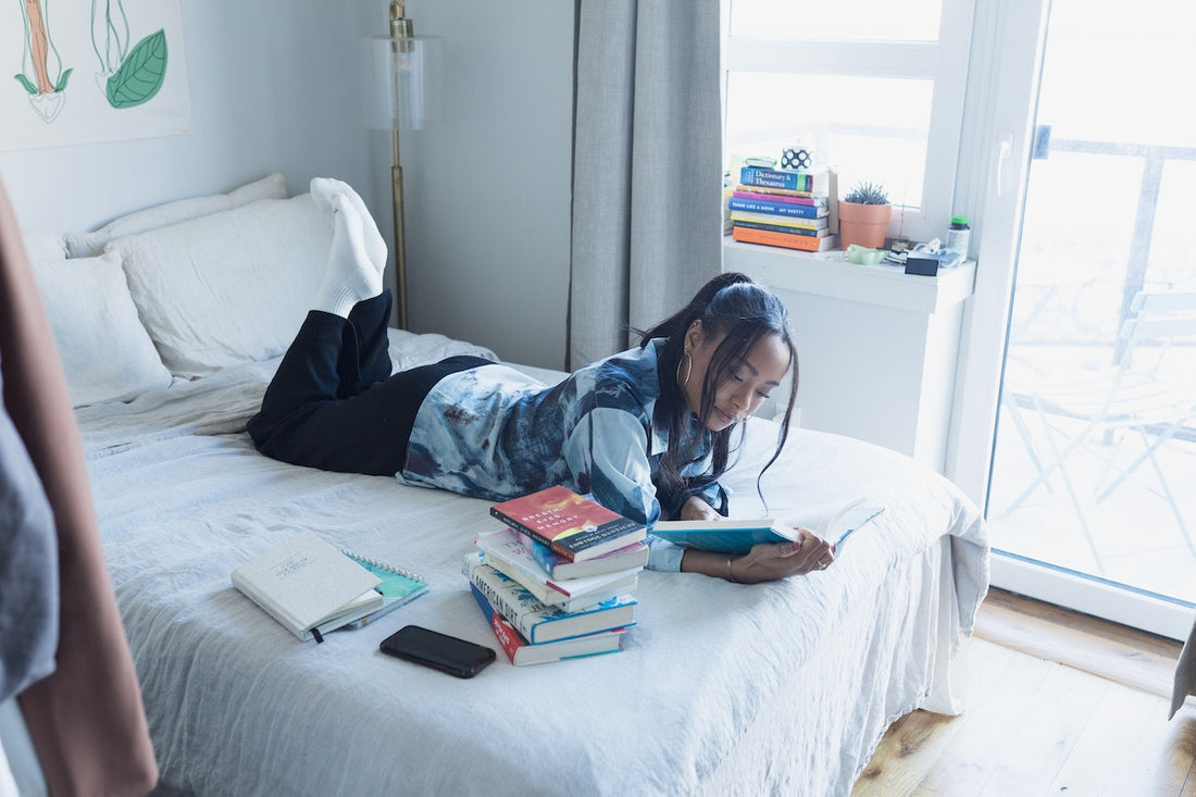 Cozy Up and Get Back to Reading: A Black Woman’s Guide to Overcoming a Reading Slump